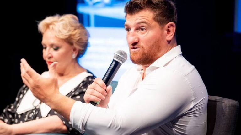 Cătălin Moroșanu, campion K1 și fondator Dynamite Fighting Show, mentor în Permis de Antreprenor