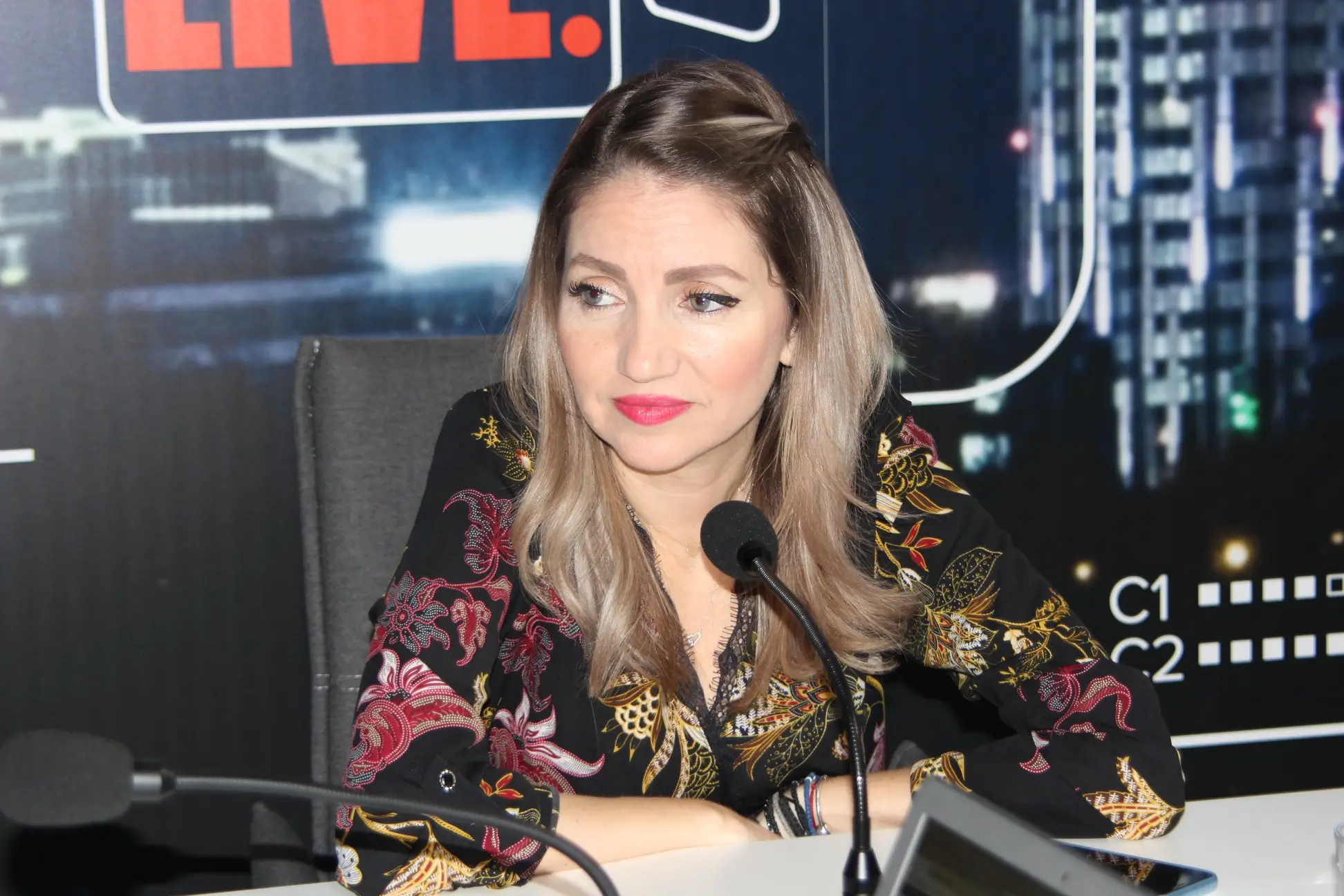 Florina Onețiu (Florina Onetiu) – mentor AI marketing și conversie (BRILU)