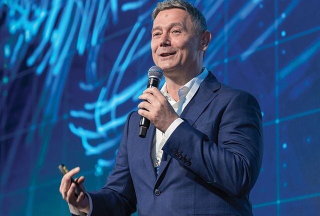 Sergiu Manea, presedintele BCR, vorbind despre crestere economica si educatie financiara pentru antreprenori in Romania