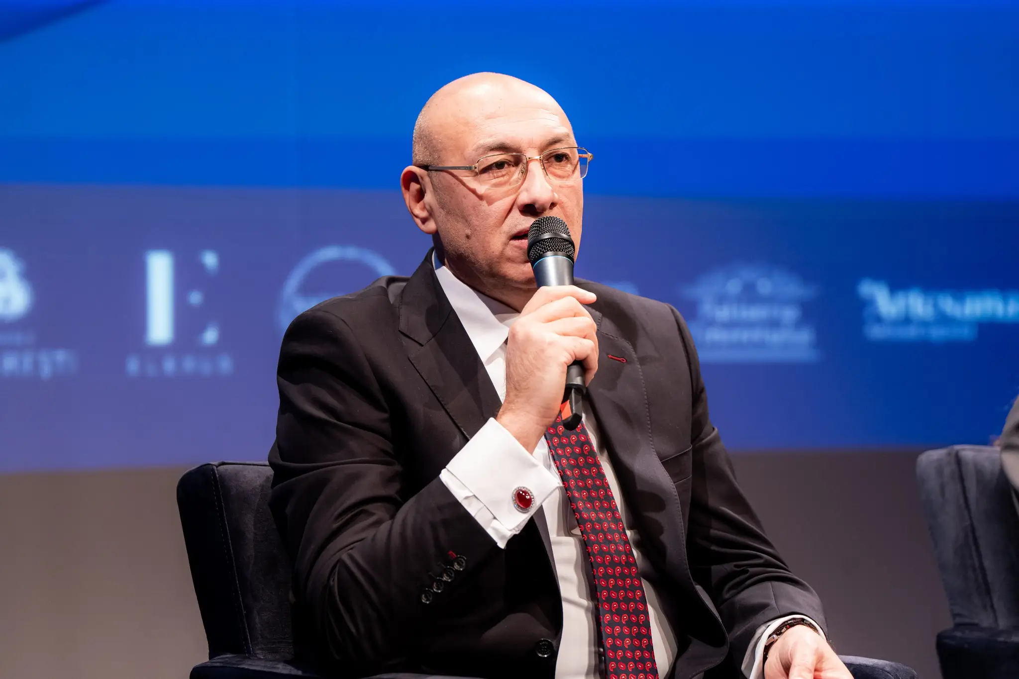 Nicolae Petre – organizare strategică și procese de business